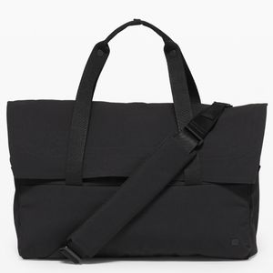 Lululemon Early Embark Duffle